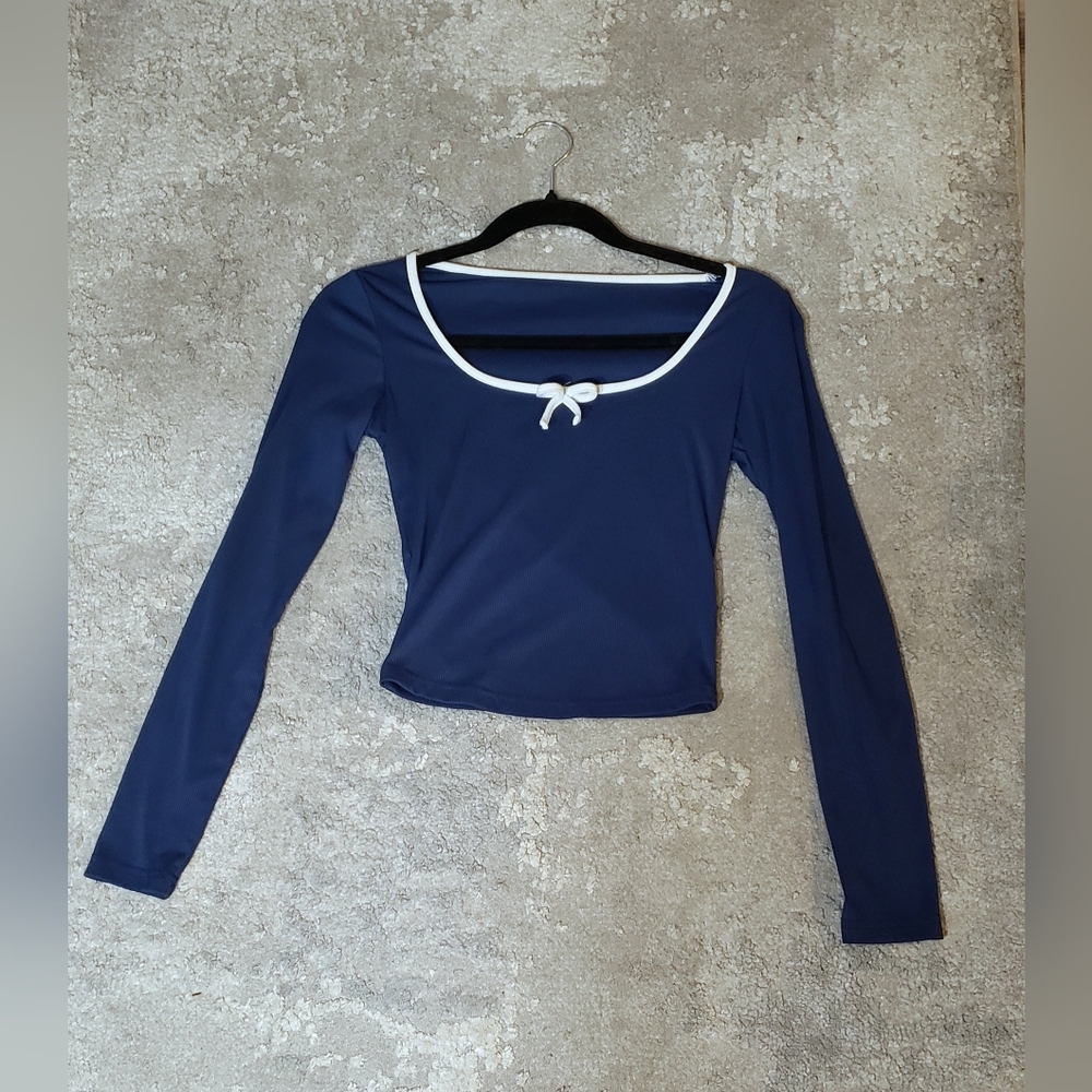 Navy Long-Sleeve Scoop Neck Top with White Trim
